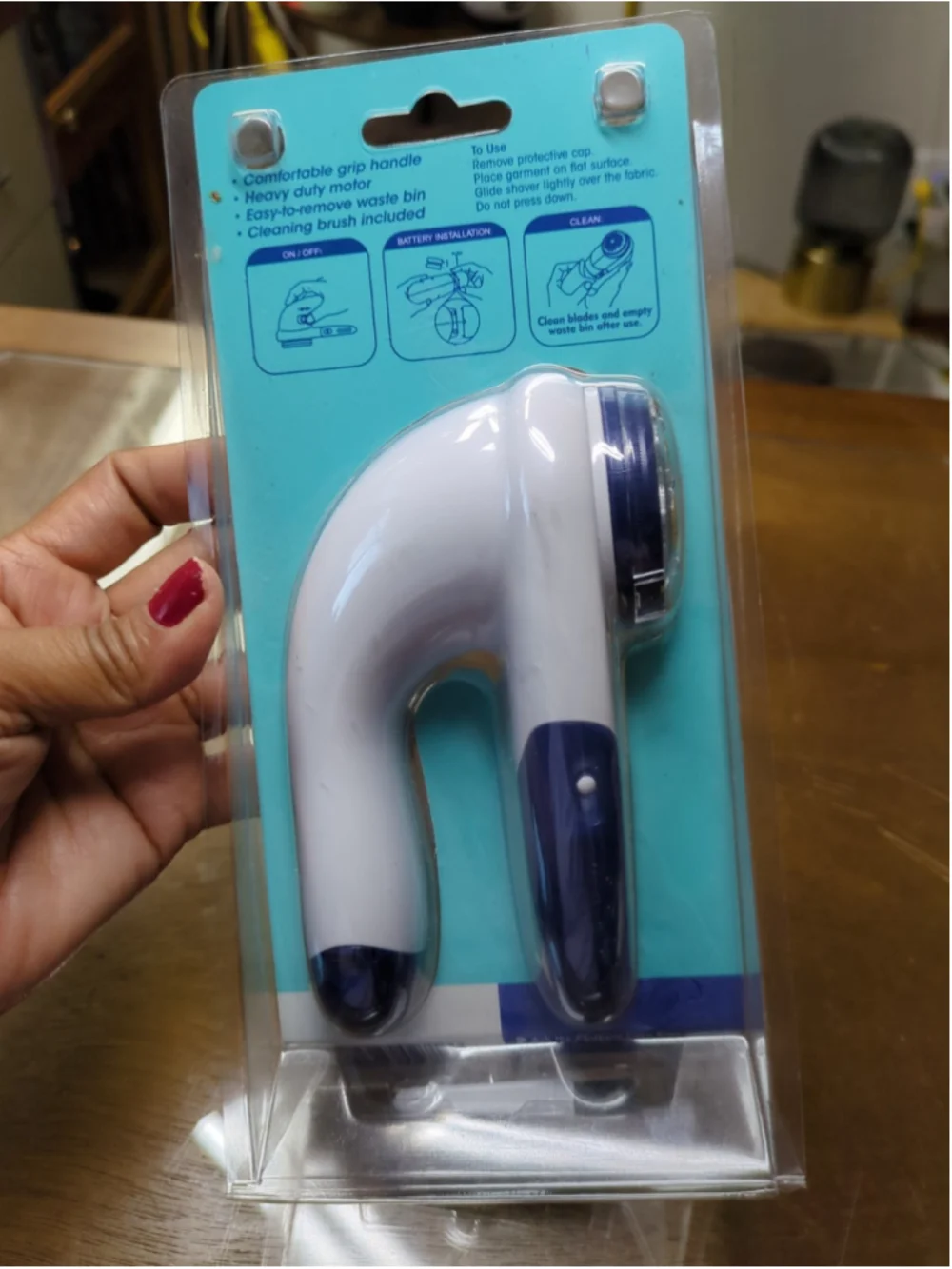 Evercare Fabric Shaver Large Giant Fuzz Lint Remover Safe Trim Battery Operated